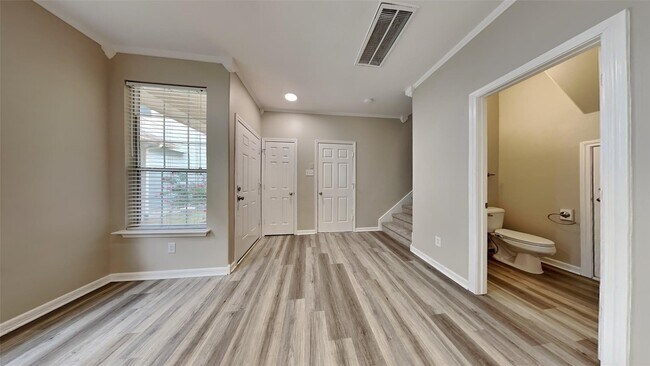 Building Photo - 6406 Encenada Green Trail
