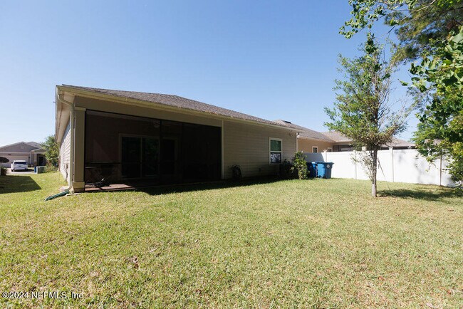 Building Photo - 16150 Blossom Lake Dr