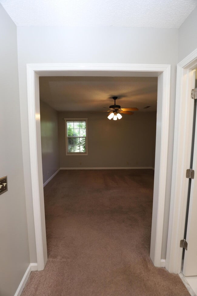 Building Photo - 1450 Morris Way Dr