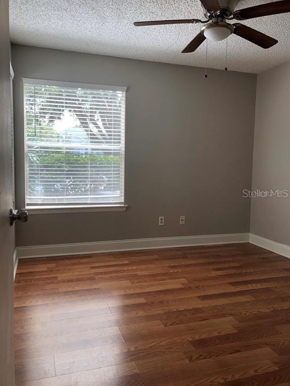 Building Photo - 2548 Grassy Point Dr