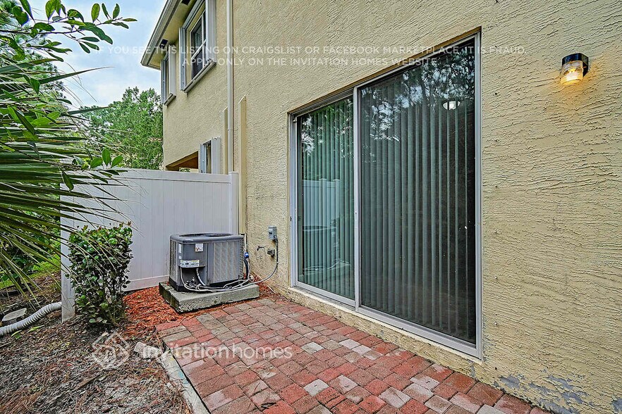 Building Photo - 9718 SW Purple Martin Way