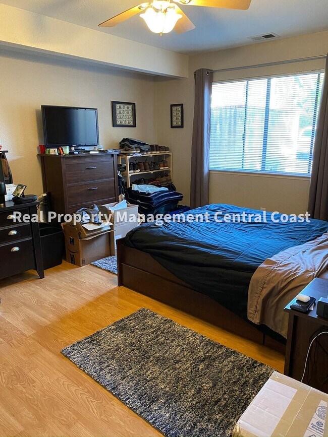 Building Photo - AVAILABLE APRIL - SLO Condo In Popular Com...