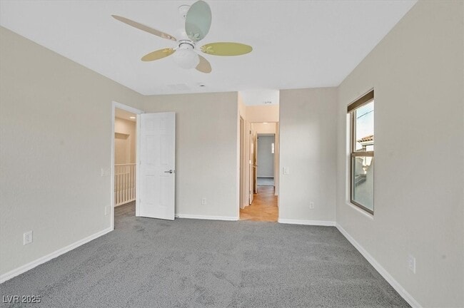 Building Photo - 65 Pangloss St