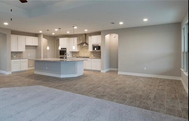 Building Photo - 14946 Rosario Rd
