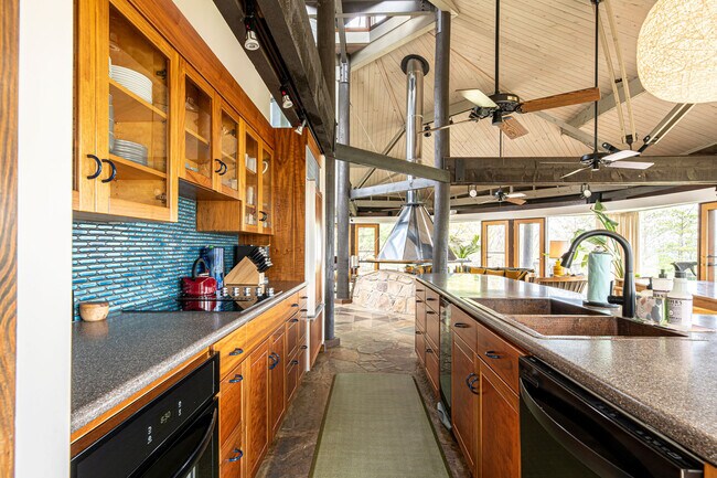 Building Photo - 1816 Bear Spgs Wy