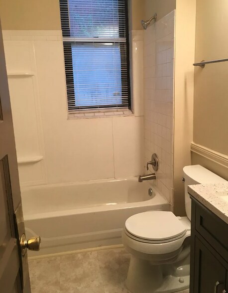 Building Photo - 3205 Arsenal St