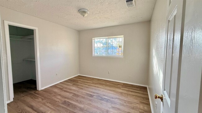 Building Photo - 13034 Birch Grove Dr