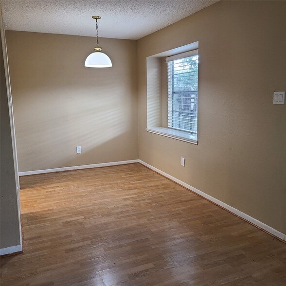 Building Photo - 14389 Misty Meadow Ln