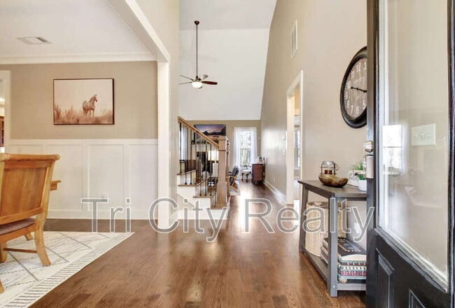 Building Photo - 175 Ridgeway Ct