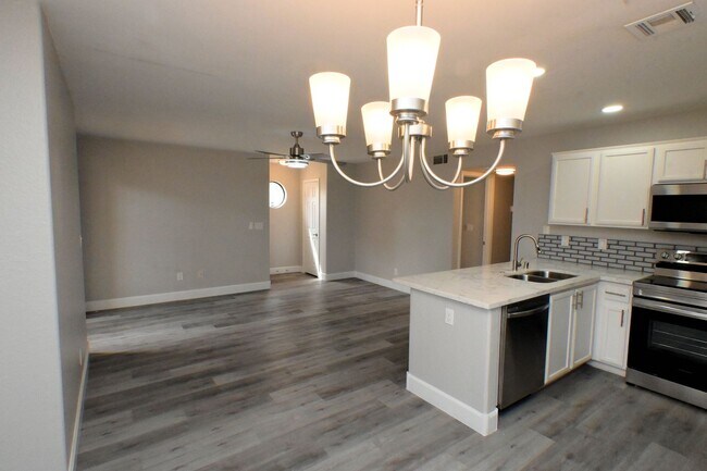Building Photo - 2968 Juniper Hills Blvd