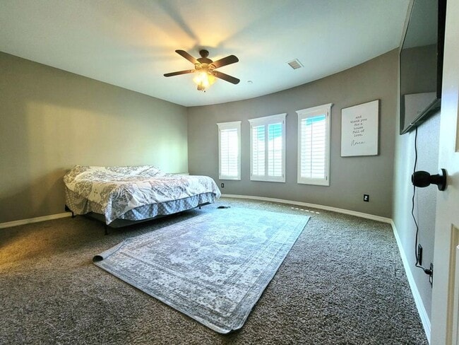 Building Photo - Amazing 3 bedroom 2 bath home in West El Paso!