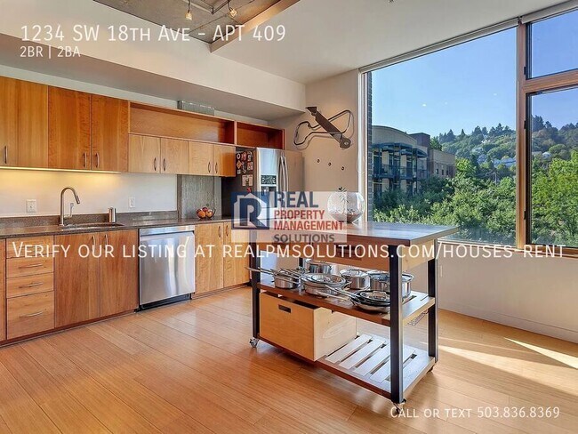 Building Photo - 1234 SW 18th Ave