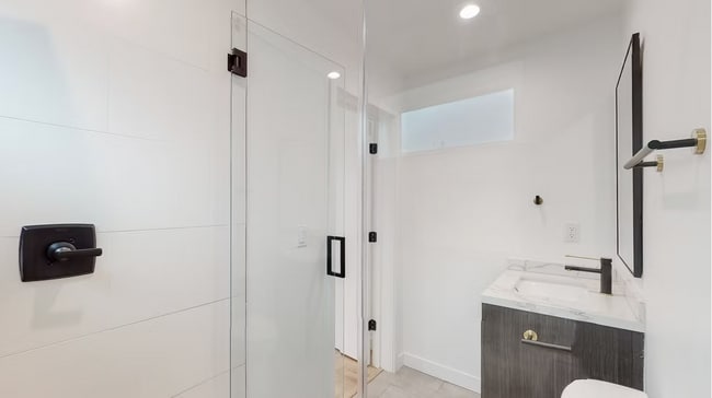 Building Photo - 6807 Gloria Ave