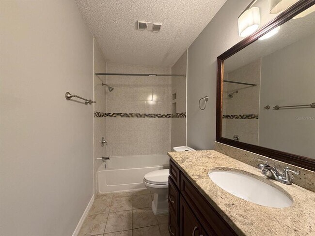 Building Photo - 8643 Mallard Reserve Dr