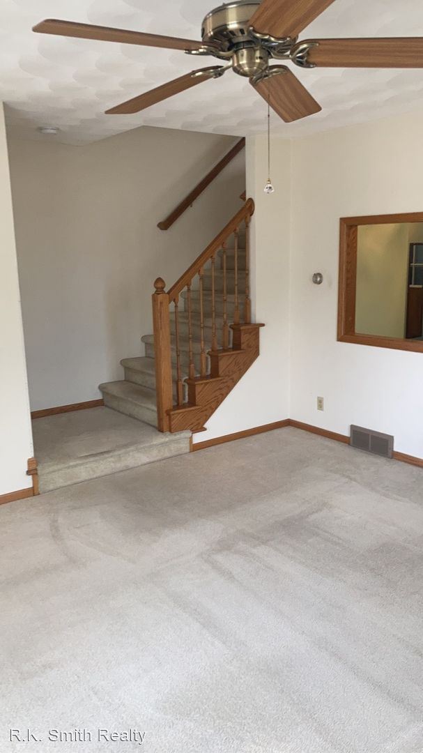 2 br, 1.5 bath House 2100 Holiday Drive 2100 Holiday Dr Janesville