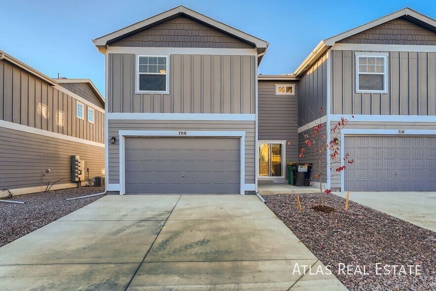 Building Photo - 708 Finch Dr