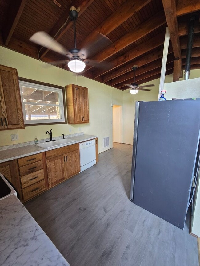 Building Photo - Move in Ready Ranch home in Westminster