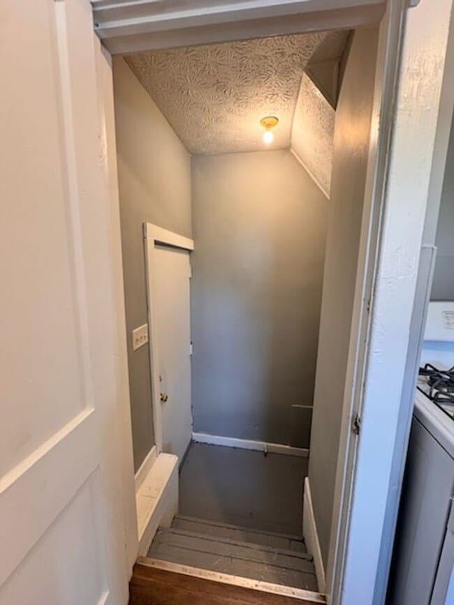 Building Photo - New Listing!!!