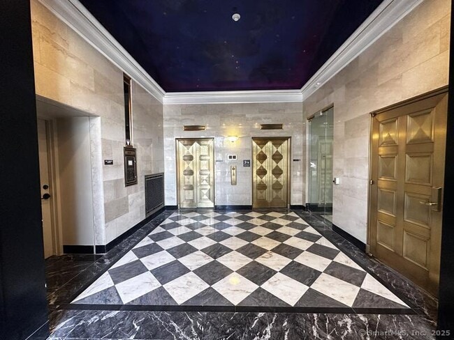 Building Photo - 3 Atlantic St