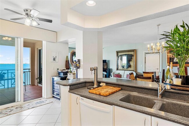 Building Photo - 4830 Osprey Dr S