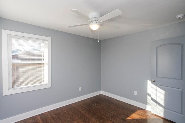 Building Photo - 1111 Westchester Dr