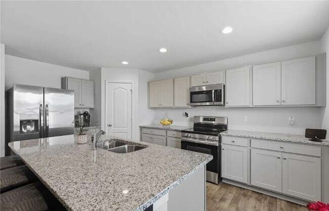 Building Photo - 112 Arlington Dr