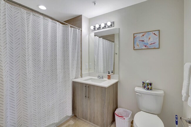 Building Photo - 11701 Pasetto Ln