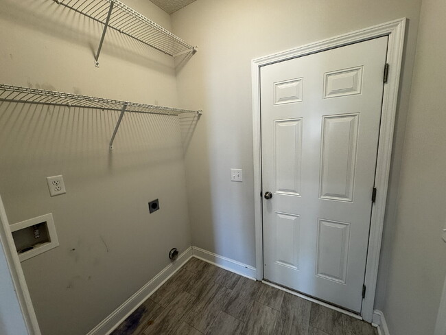 Building Photo - Home for Rent