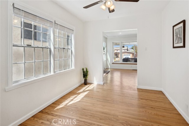 Building Photo - 526 Avenue A Ave