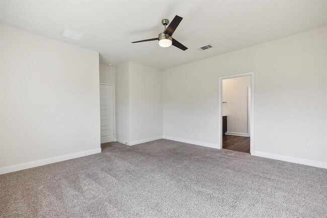 Building Photo - 16705 Marcello Dr