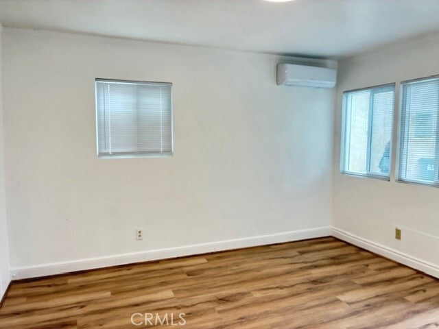 Building Photo - 3912 Maple Ave