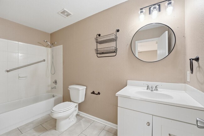 Building Photo - 21314 Misty Brook Bend Ln