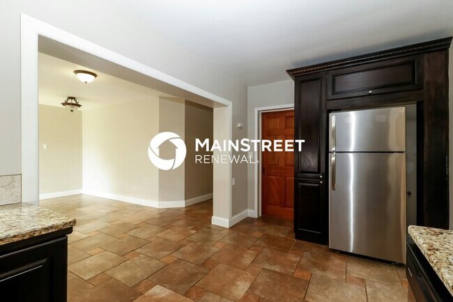 Building Photo - 4 Bedroom Pet-Friendly Home in Palm Harbor...