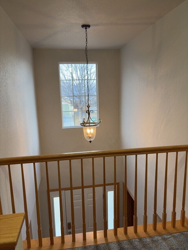 Building Photo - 3bd/3ba Johnstown Home with 2-Car Garage &...