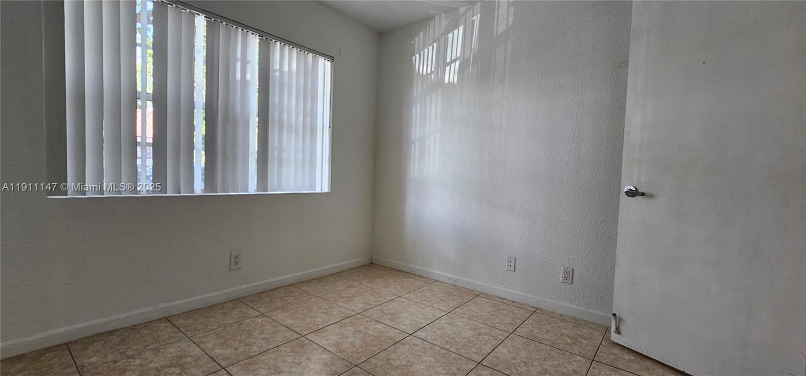 2025 SO FLO Real Estate Group 1464 Springside Dr Weston - 1464 Springside Dr