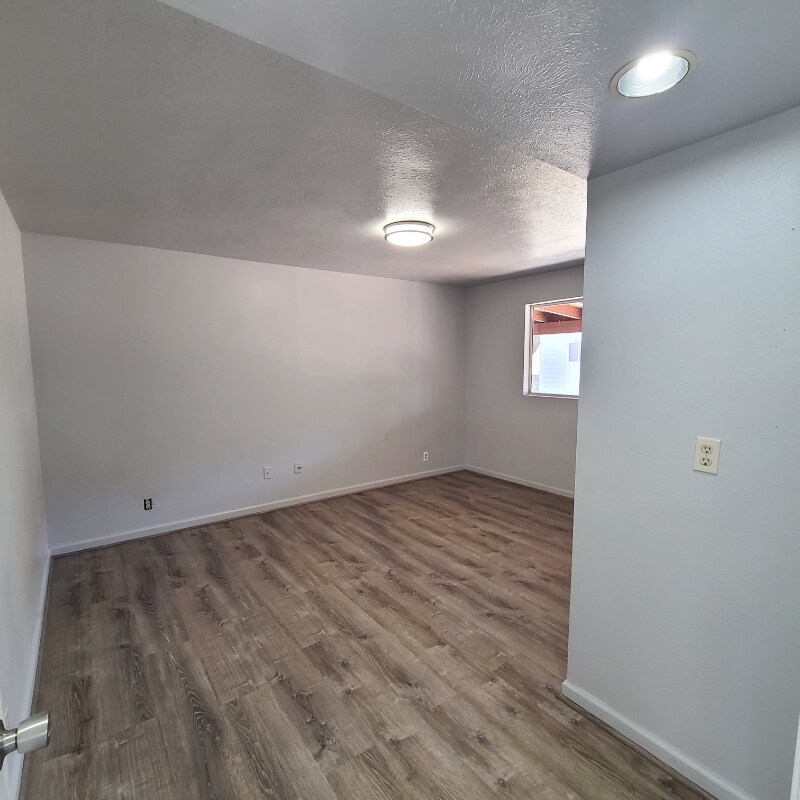 Building Photo - 61 S Papa Ave