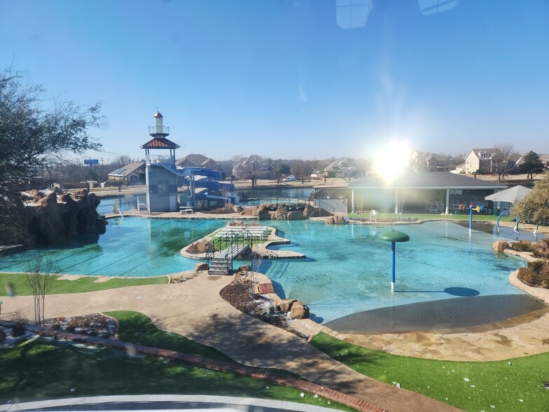 Resort style pool - 928 Lighthouse Ln