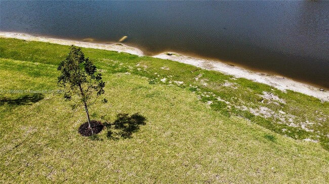 Building Photo - 4163 Lagoon Shore Dr