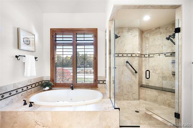 Building Photo - 1705 W Hinsdale Pl