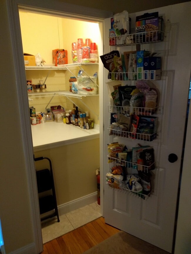 Building Photo - 90 Hickory Hill Rd