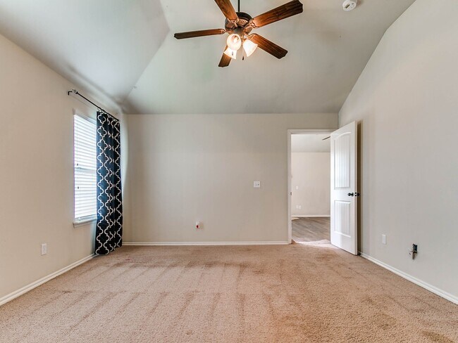 Building Photo - 3 Bed/2 Bath in Sonador of Montague Subdivision - Deer Creek Schools