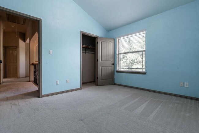 Building Photo - 1509 Greenside Dr