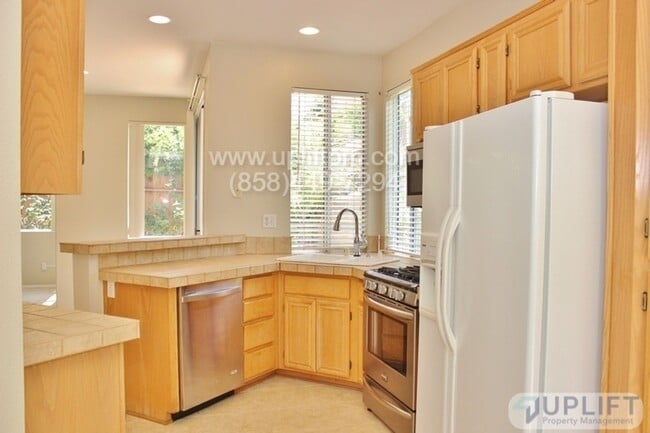 Building Photo - 3 Bed, 2.5 Bath Condo in Cornerstone Scrip...