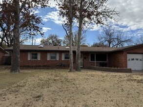 Building Photo - 2709 57th St