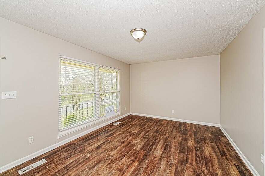 Building Photo - 5112 Rick Dr