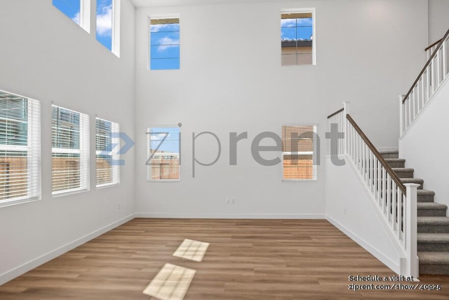 Building Photo - 336 Monastery Dr