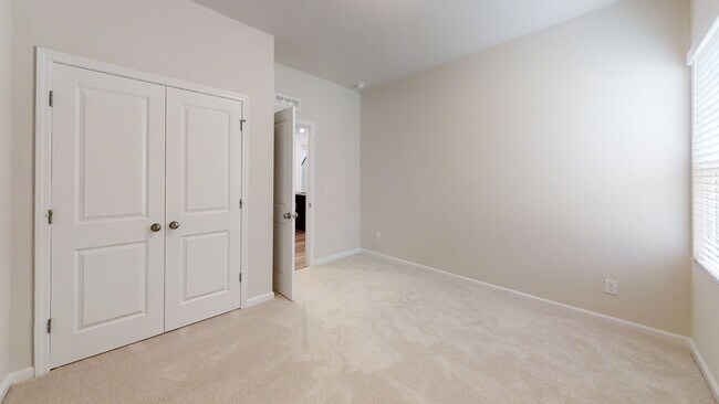 Building Photo - 103 Silver Fir Ln