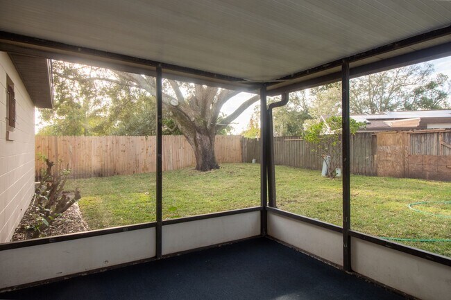 Building Photo - Move-In Ready 3-Bedroom, 2-Bathroom Rental...