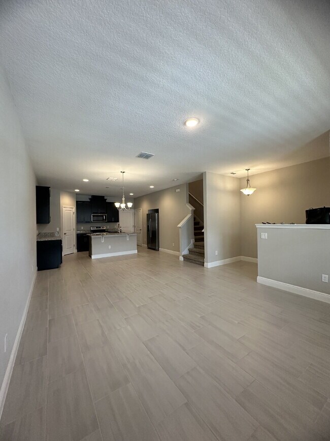 Building Photo - Stylish 3-Bedroom Townhouse with 2.5 Baths...