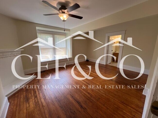 Building Photo - 2446 Wallace Ave